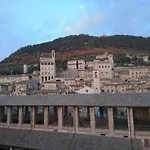 Domus Calzolari * Gubbio